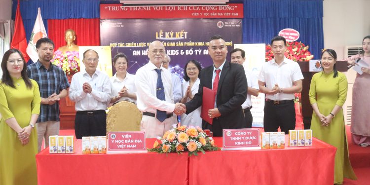 Viện Y học bản địa Việt Nam ký kết hợp tác chiến lược cùng Công ty TNHH Y Dược Kinh Đô