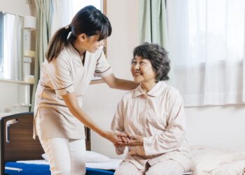 “Không, bệnh nhân không phải người tiêu dùng…”