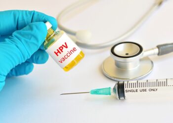 ĐỀ PHÒNG MỘT SỐ LOẠI UNG THƯ NAM GIỚI CŨNG NÊN TIÊM PHÒNG VẮC XIN HPV NHƯ NỮ GIỚI