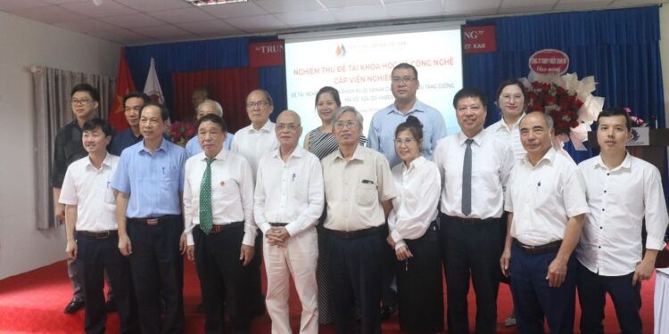 Nghiệm thu đề tài RU-26