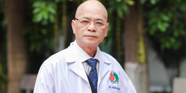 BÁC SĨ HOÀNG SẦM – NGƯỜI KHAI SƠN PHÁ THẠCH VÌ MỘT VÙNG ĐẤT